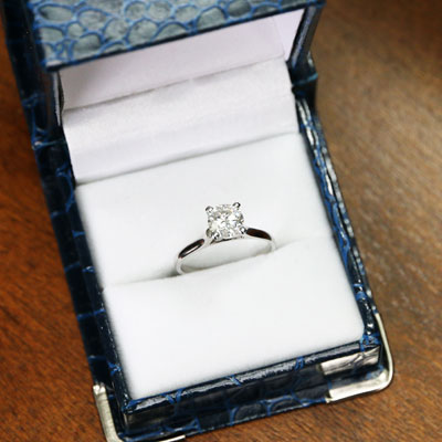 Lab Grown Round cut Diamond with 14K White Gold Solitaire Ring LG901