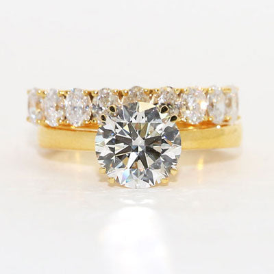 Round cut Lab Grown Diamond Engagement Ring and Wedding Band 14k Yellow Gold LG905