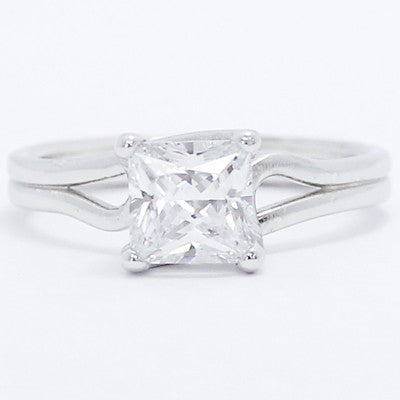MER-K04-Double Band Solitaire Style Engagement Ring 14k White Gold